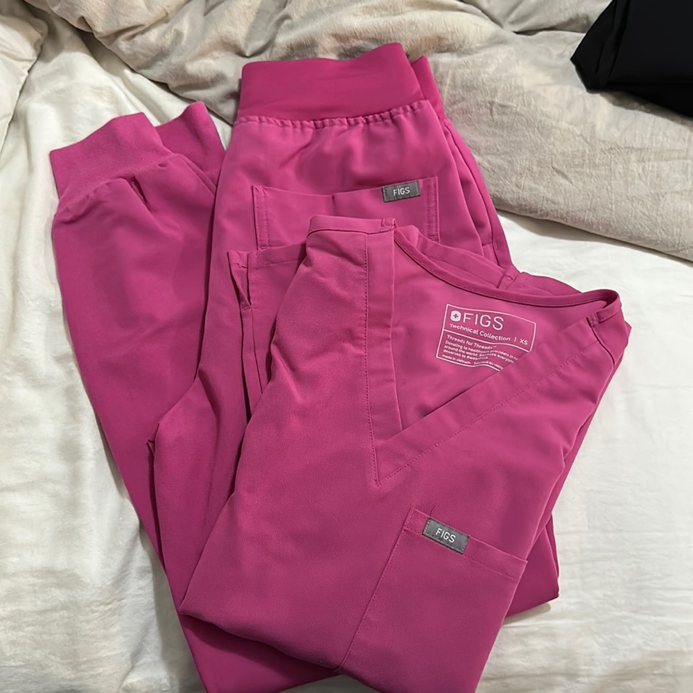 Figs scrubs